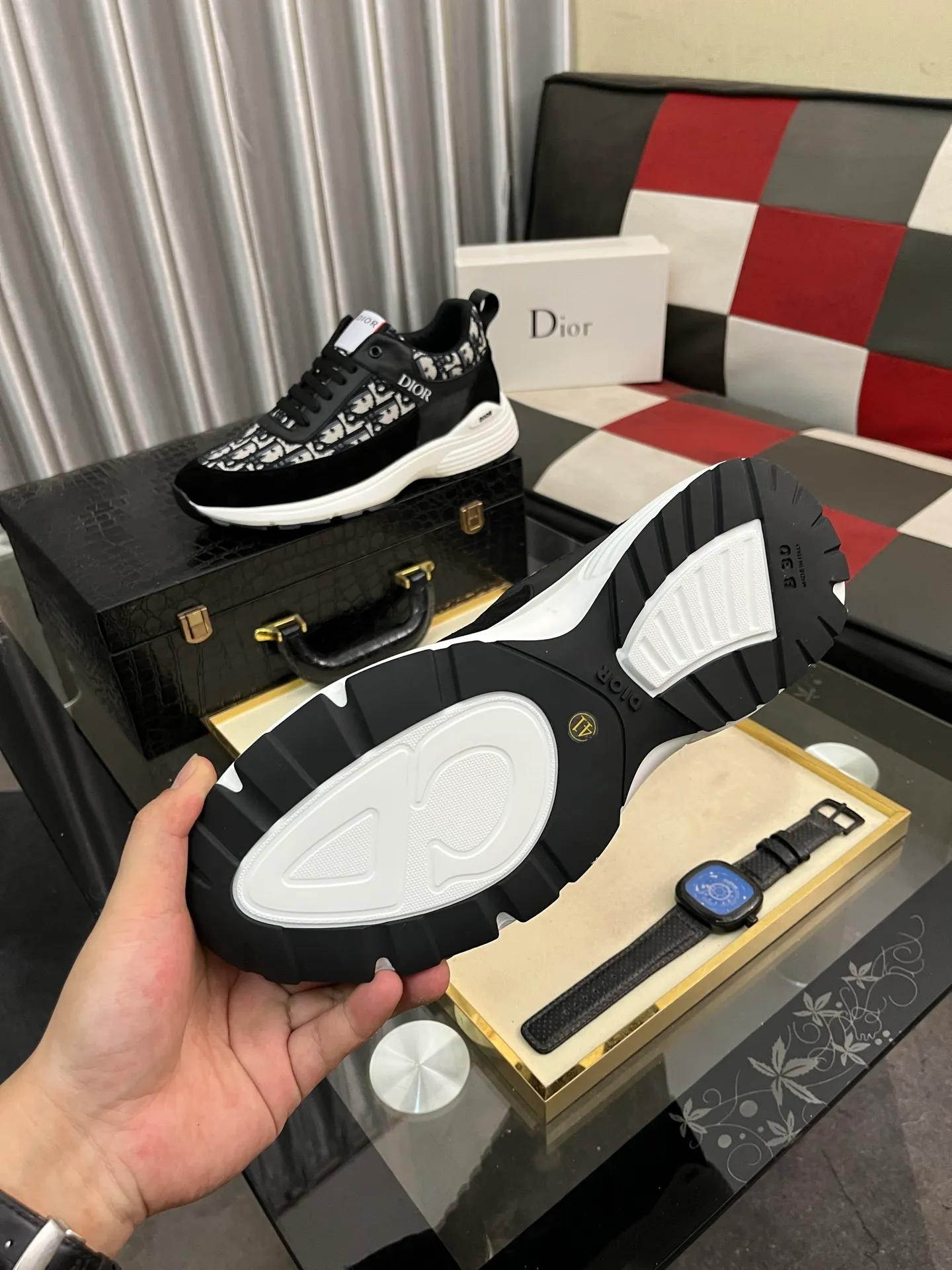 Men's shoes 💰440⌚️⌚️[Dior] 2025 Dior original lace-up low-top men's shoes, classic casual shoes 🔥This model is the official flagship model, quality, made by famous original factory designers, using high-quality cowhide with original materials ➕Comfortable and breathable mesh lining➕Pigskin insoles, perfect last shape, generous and fashionable design, attracting the pursuit of many consumers, what they want is the highest quality in the market. Code number: 38--443️⃣Colors available